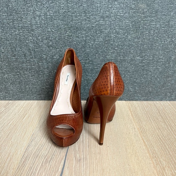 Miu Miu Brown Platform Heels Size 35 1/2 - Picture 1 of 16